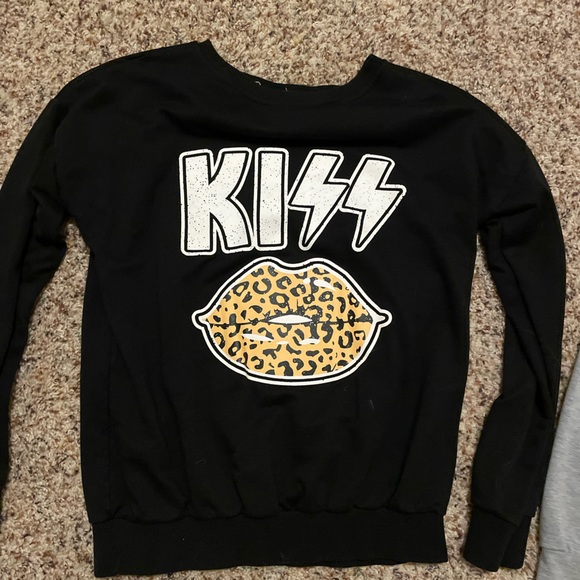 Crew Neck Bundle - Picture 2 of 3